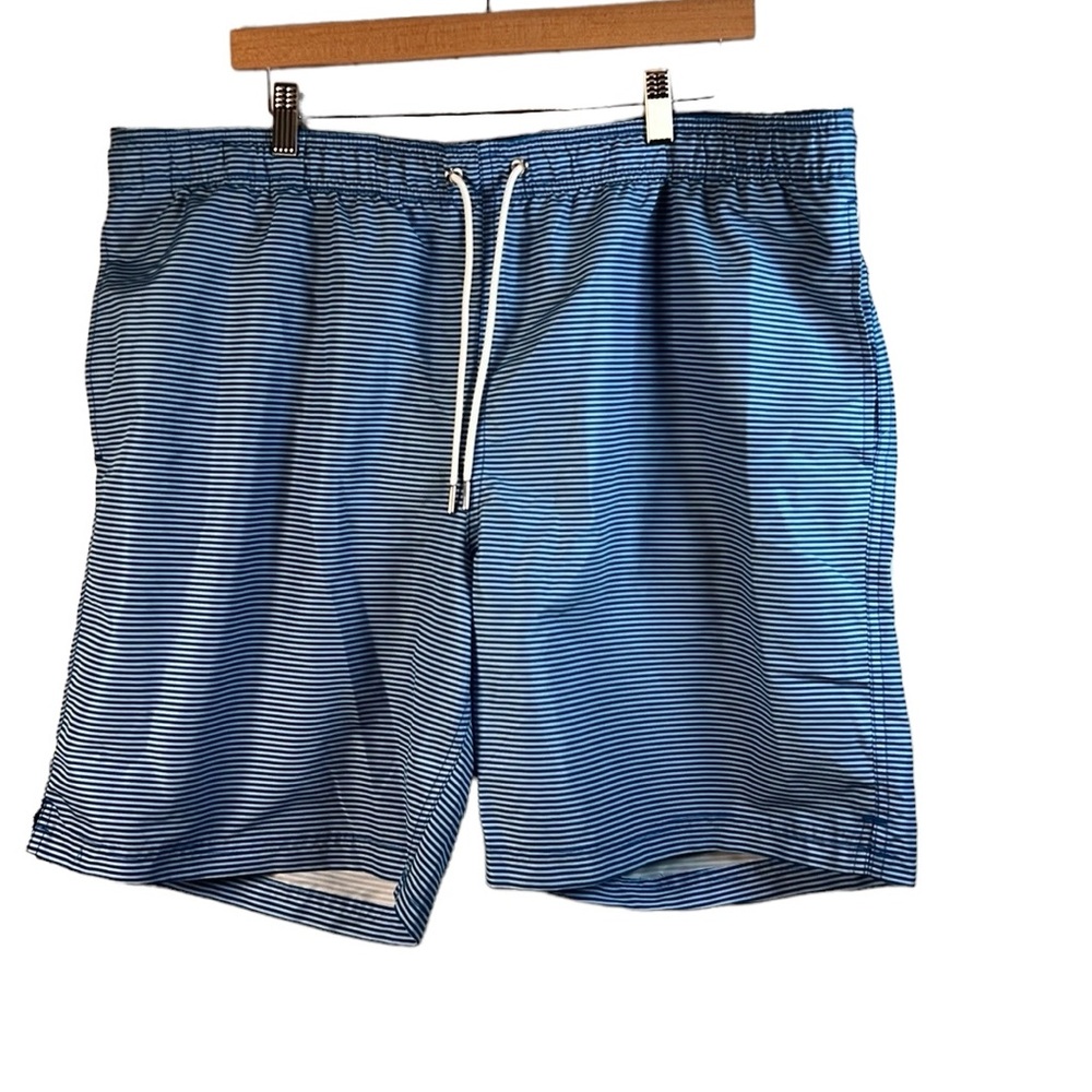 Lands’ End Men’s Light & Dark Blue Striped Shorts Swim Trunks Size‎ XL 40-42